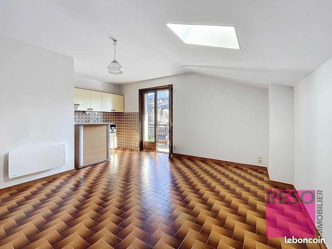 Appartement à louer, 43m², Saint-Pierre-en-Faucigny