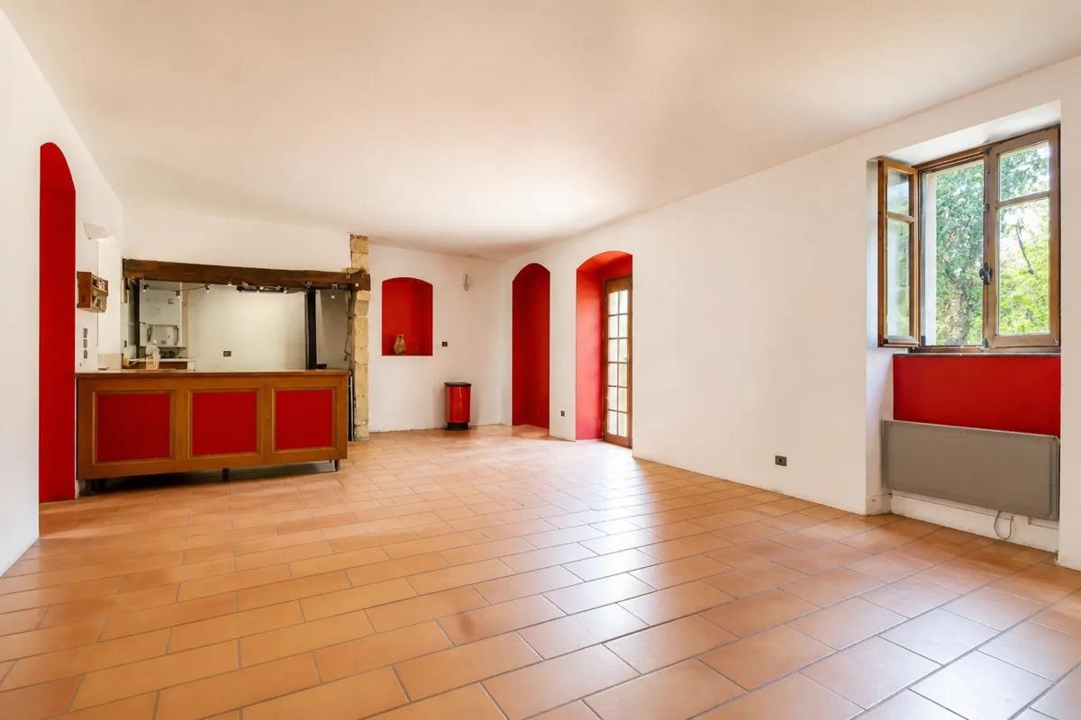 Maison à vendre, 195m², Lablachère
