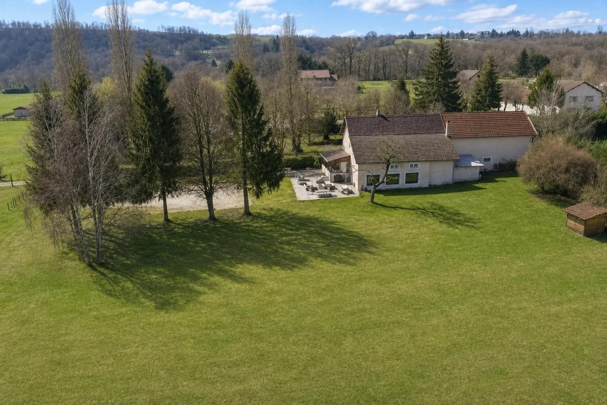 Maison à vendre, 350m², Les Abrets en Dauphiné
