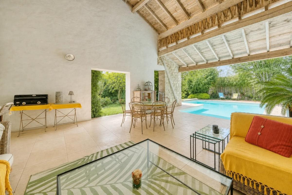Maison à vendre, 323m², Sainte-Gemme