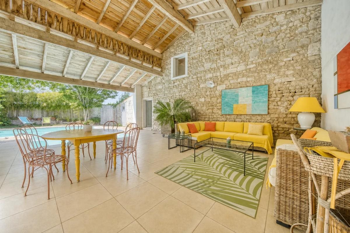 Maison à vendre, 323m², Sainte-Gemme