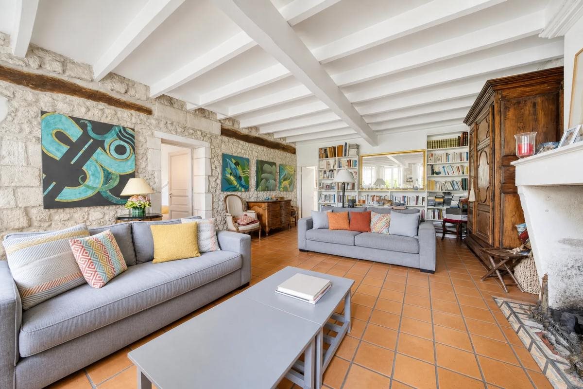 Maison à vendre, 323m², Sainte-Gemme