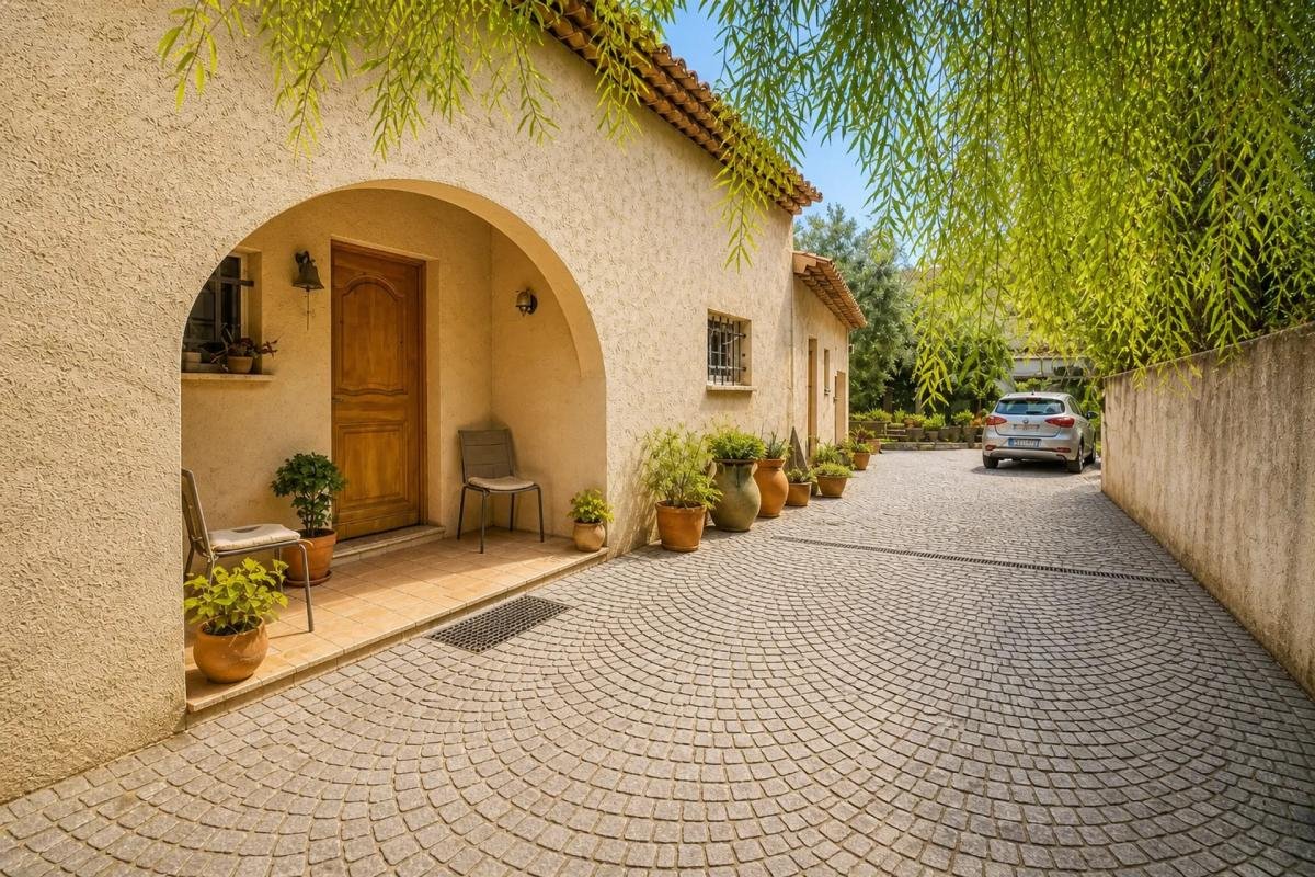 Maison à vendre, 160m², Le Bar-sur-Loup