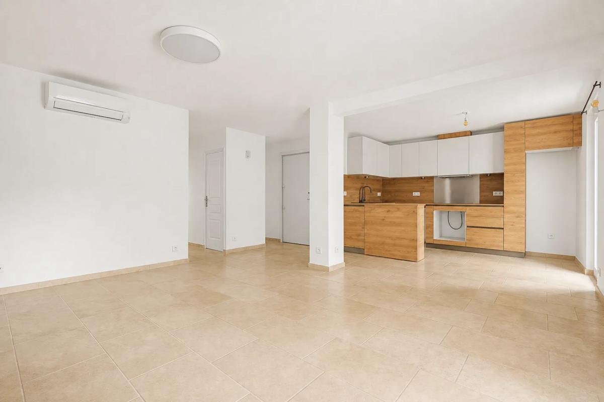 Appartement à vendre, 64m², Eyguières
