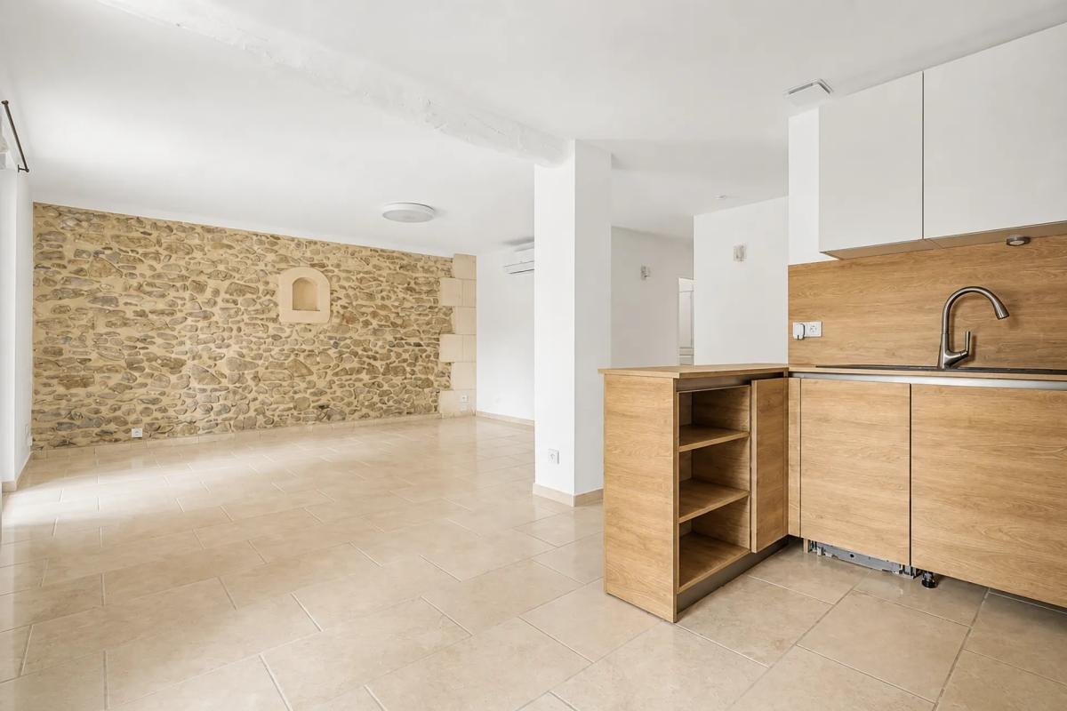 Appartement à vendre, 64m², Eyguières