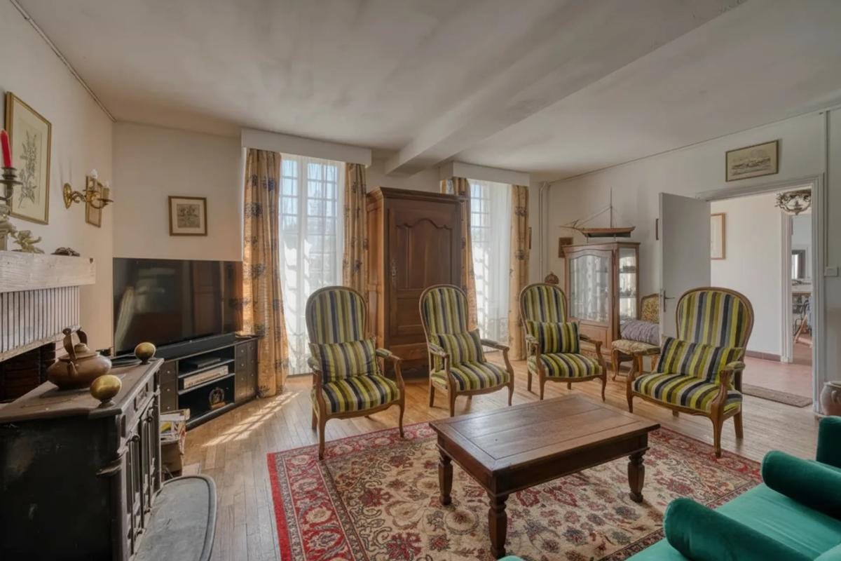 Maison à vendre, 244m², Saint-Sever-de-Saintonge