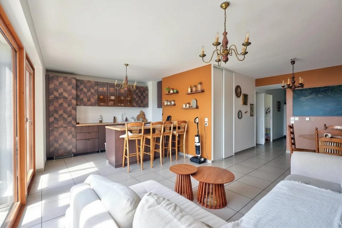 Appartement à vendre, 74m², Saint-Priest