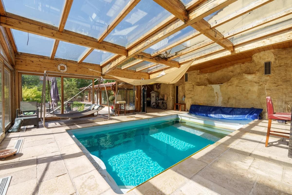 Maison à vendre, 550m², Mirecourt