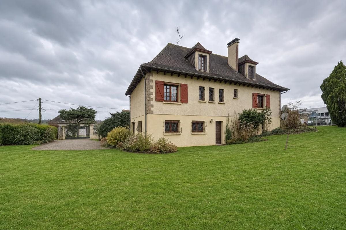 Maison à vendre, 186m², Lubersac