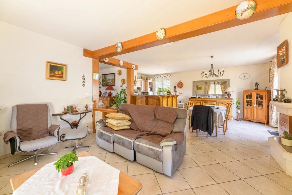 Maison à vendre, 176m², Nouans-les-Fontaines