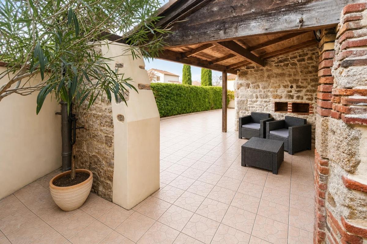 Maison à vendre, 180m², Saint-Amand-sur-Sèvre