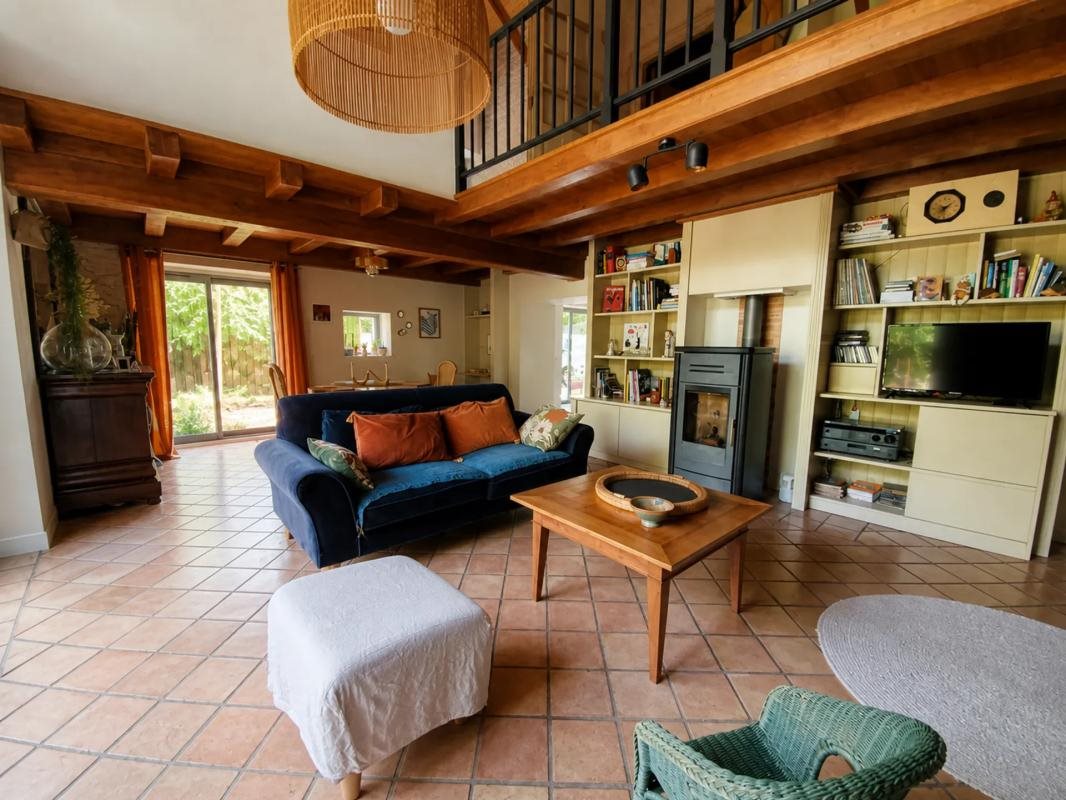 Maison à vendre, 212m², Saint-Fraigne