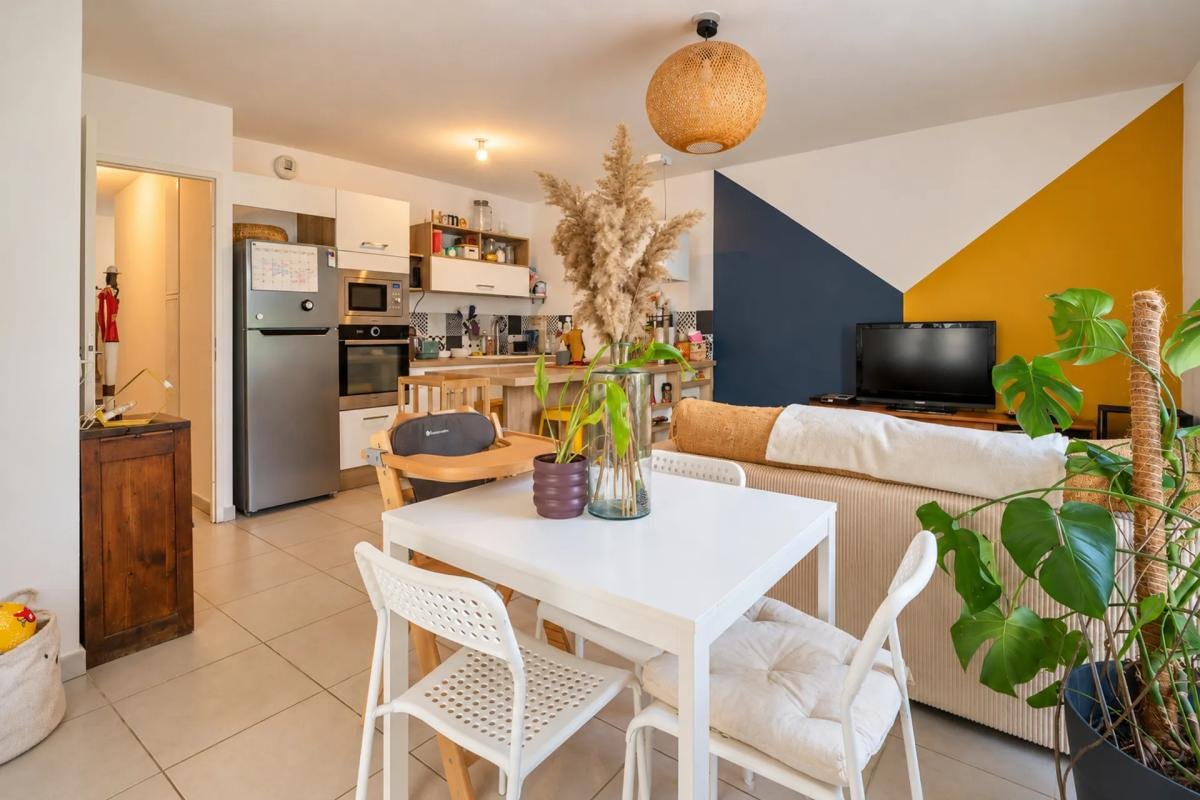 Appartement à vendre, 60m², Saint-Brès