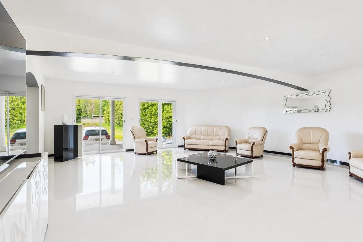 Maison à vendre, 265m², Naintré