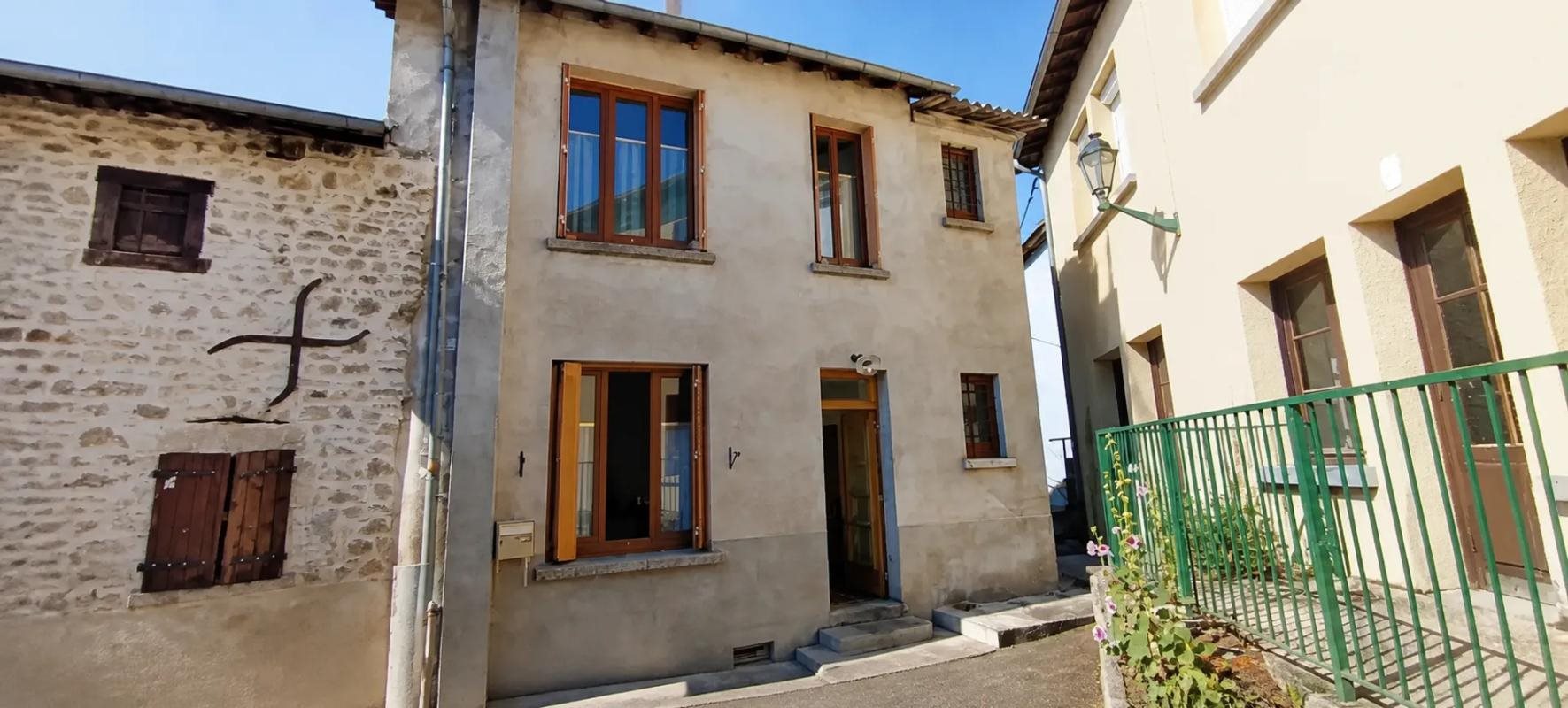 Maison à vendre, 92m², Saint-Bonnet-le-Chastel