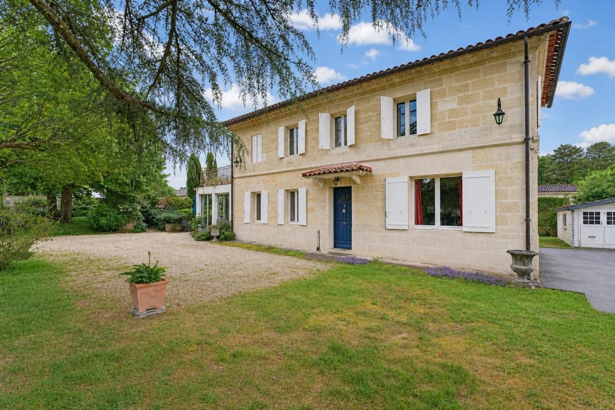 Maison à vendre, 197m², Saint-Caprais-de-Bordeaux