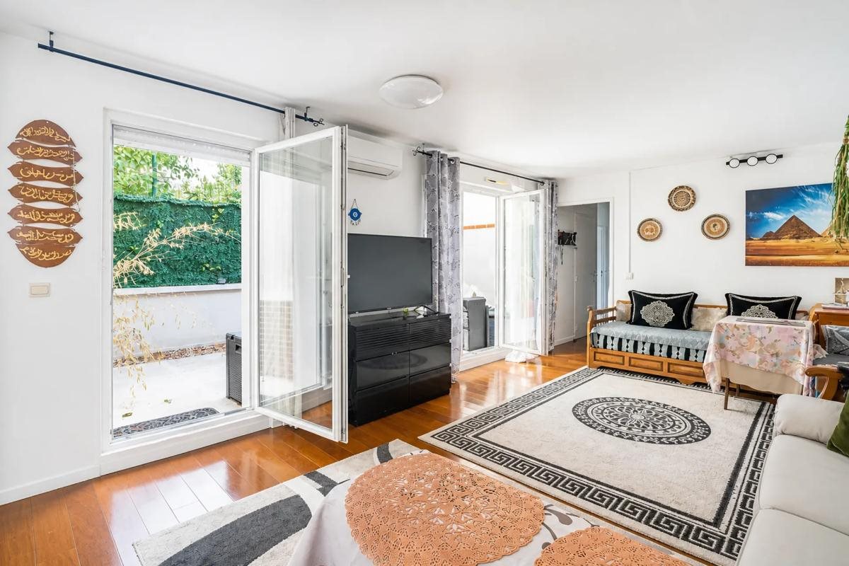 Appartement à vendre, 77m², Stains