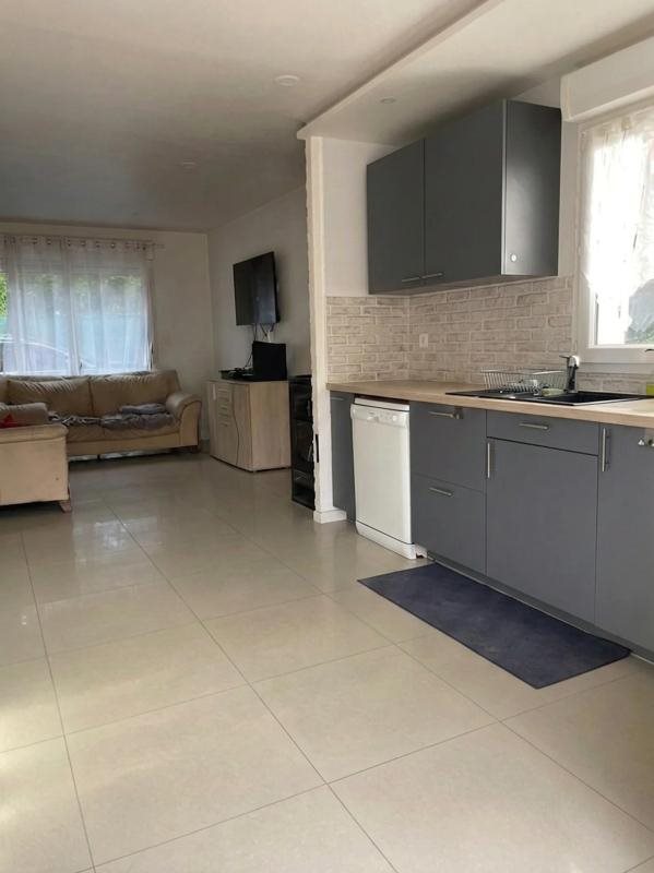 Maison à vendre, 118m², Roinville