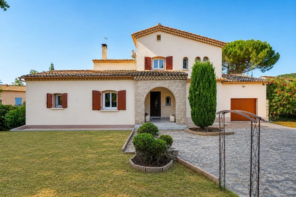 Maison à vendre, 179m², Gabian
