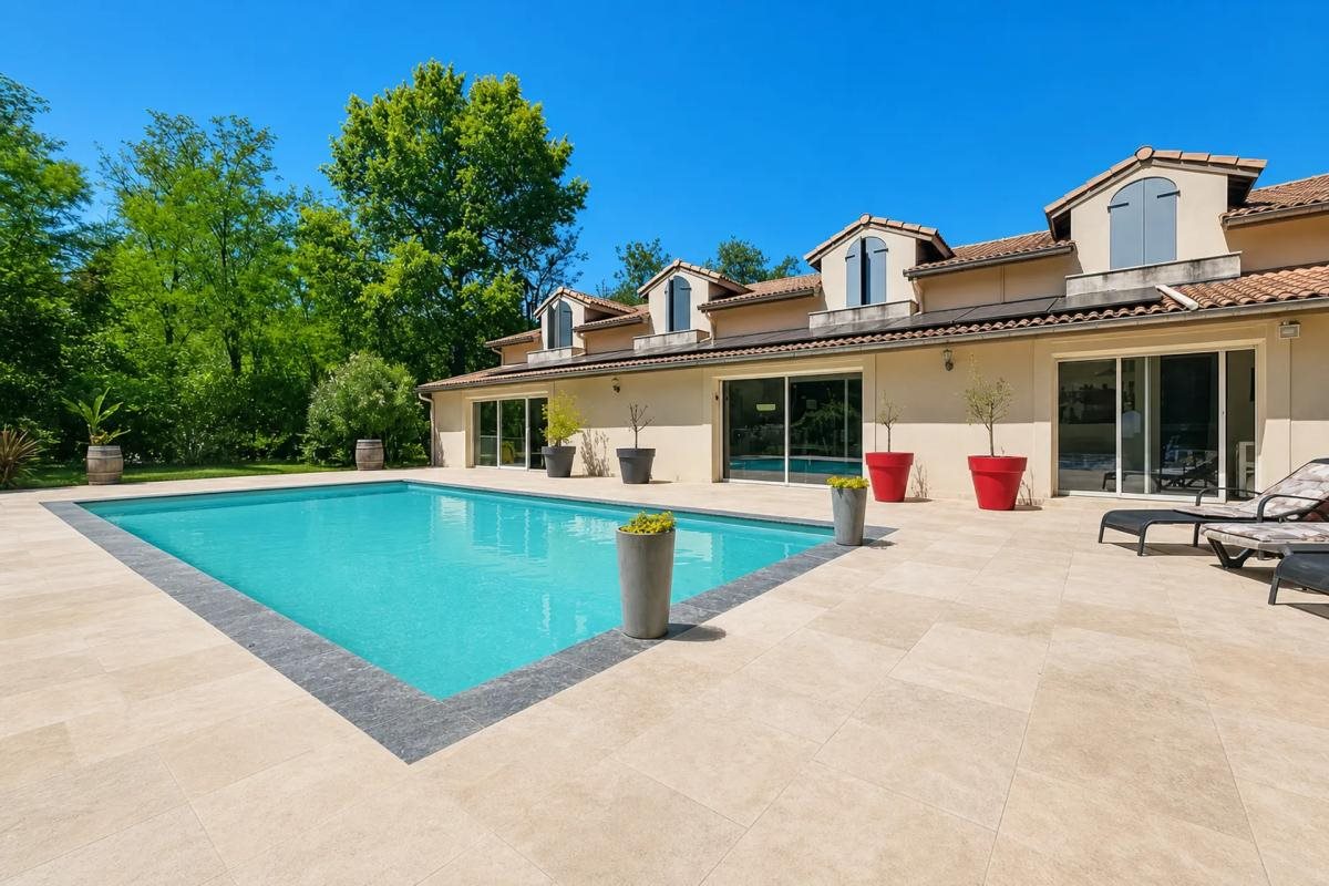 Maison à vendre, 368m², Châteauneuf-sur-Isère