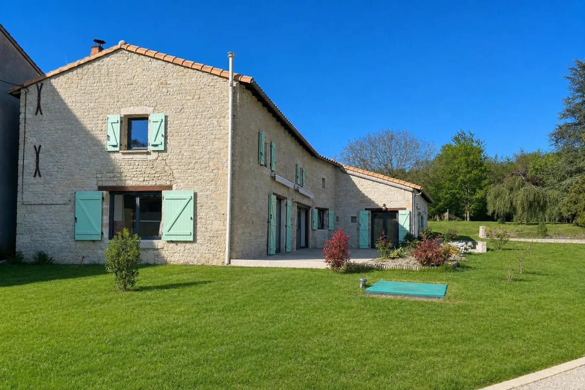Maison à vendre, 259m², Fontenay-le-Comte