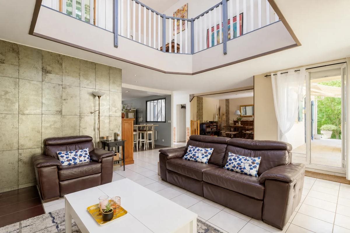Maison à vendre, 202m², Lésigny
