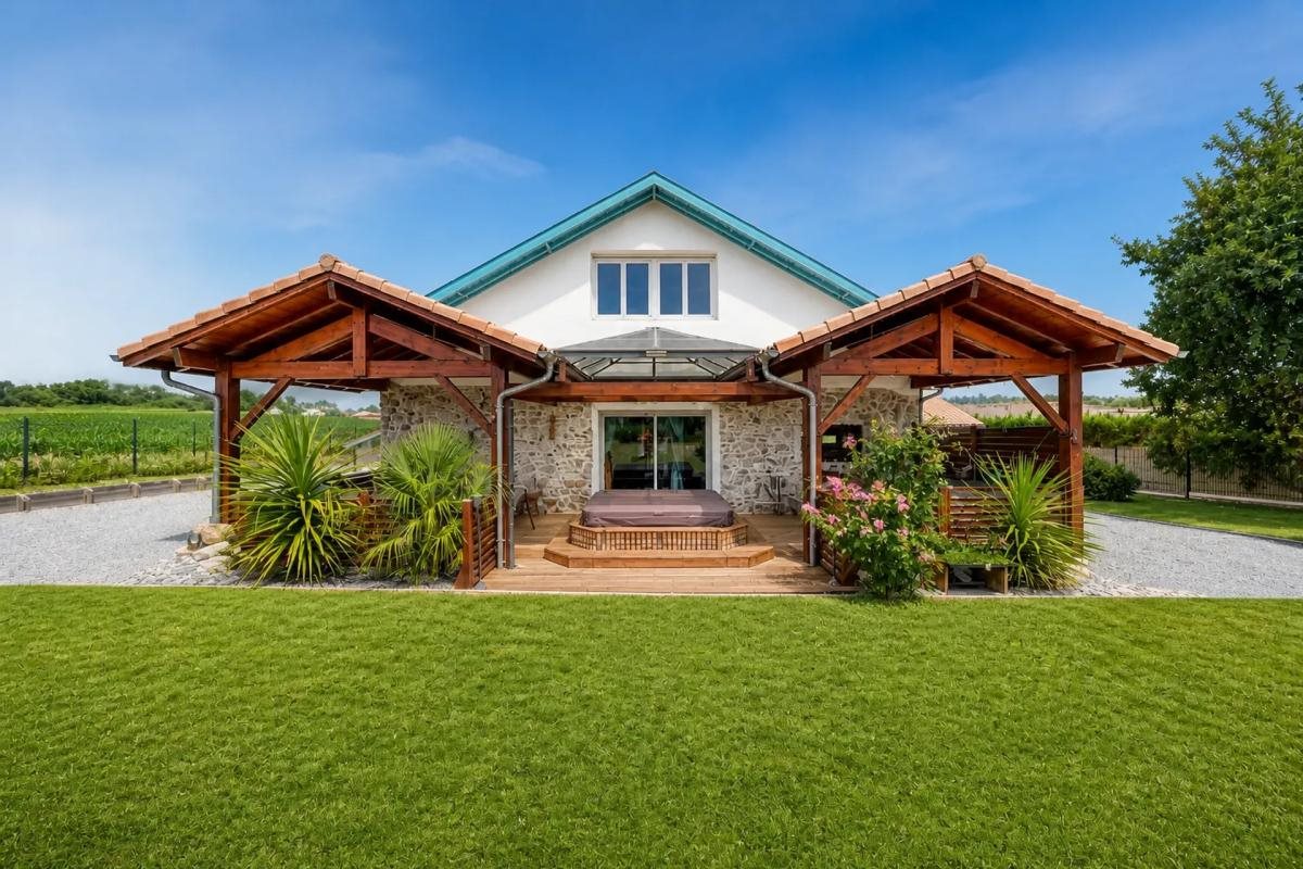 Maison à vendre, 264m², Orist