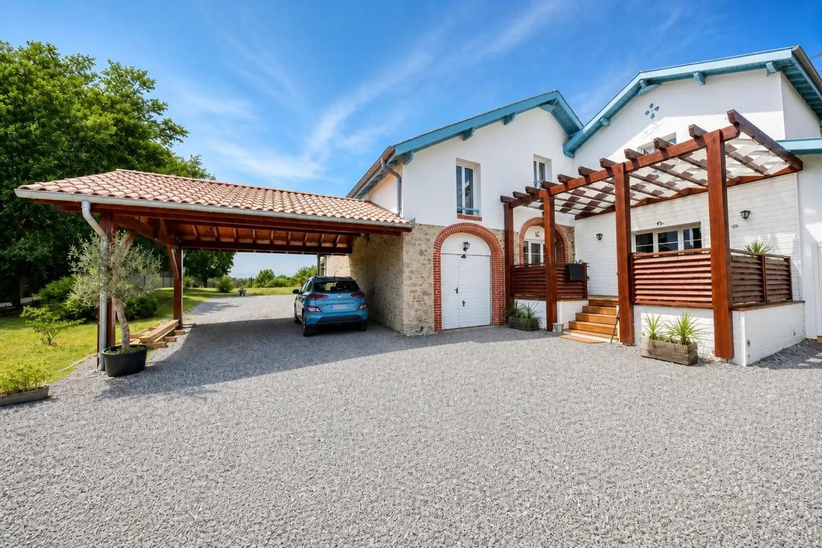 Maison à vendre, 264m², Orist