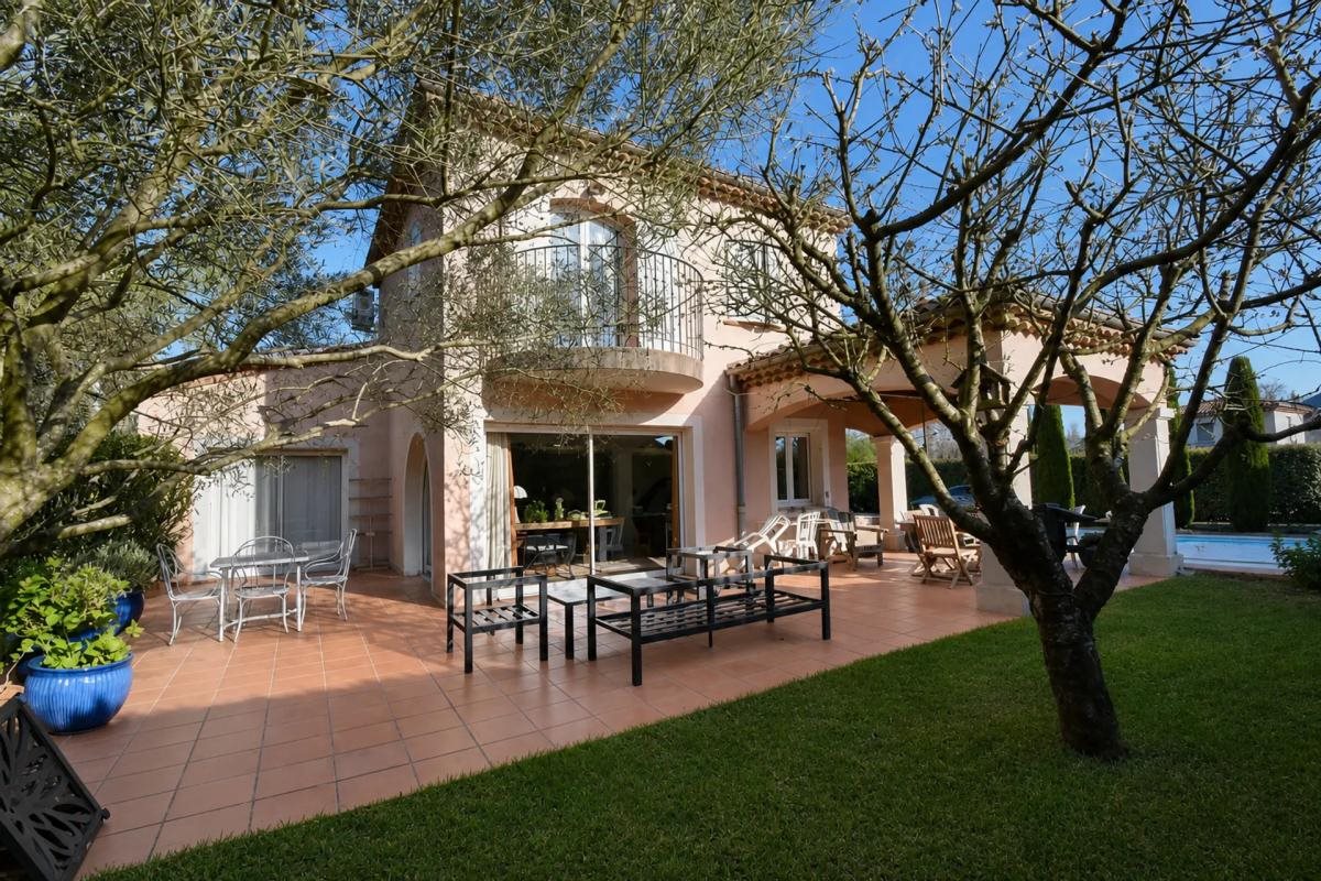 Maison à vendre, 140m², Montboucher-sur-Jabron
