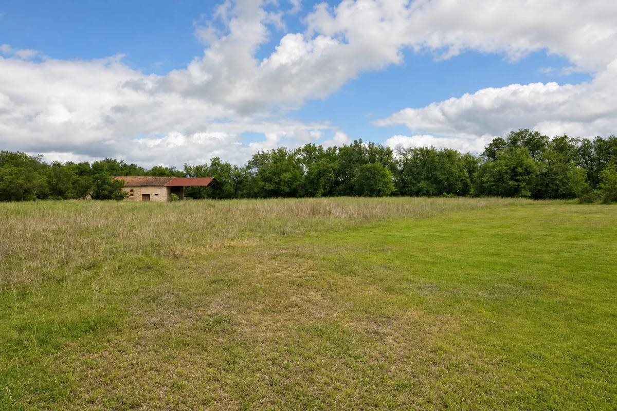 Maison à vendre, 600m², Auriac-sur-Vendinelle