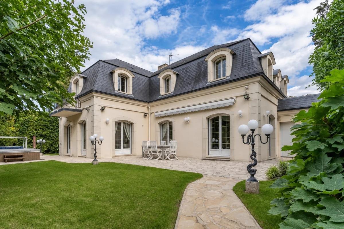 Maison à vendre, 250m², Saint-Gratien