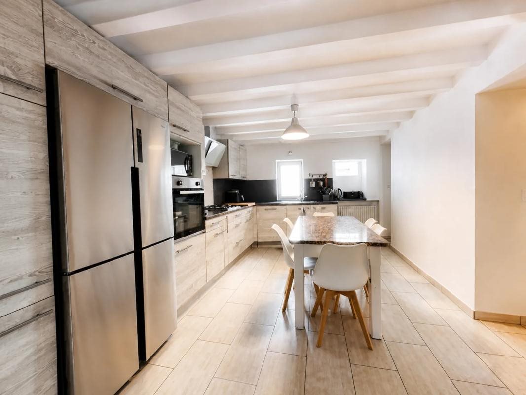 Maison à vendre, 122m², Pont-de-Chéruy