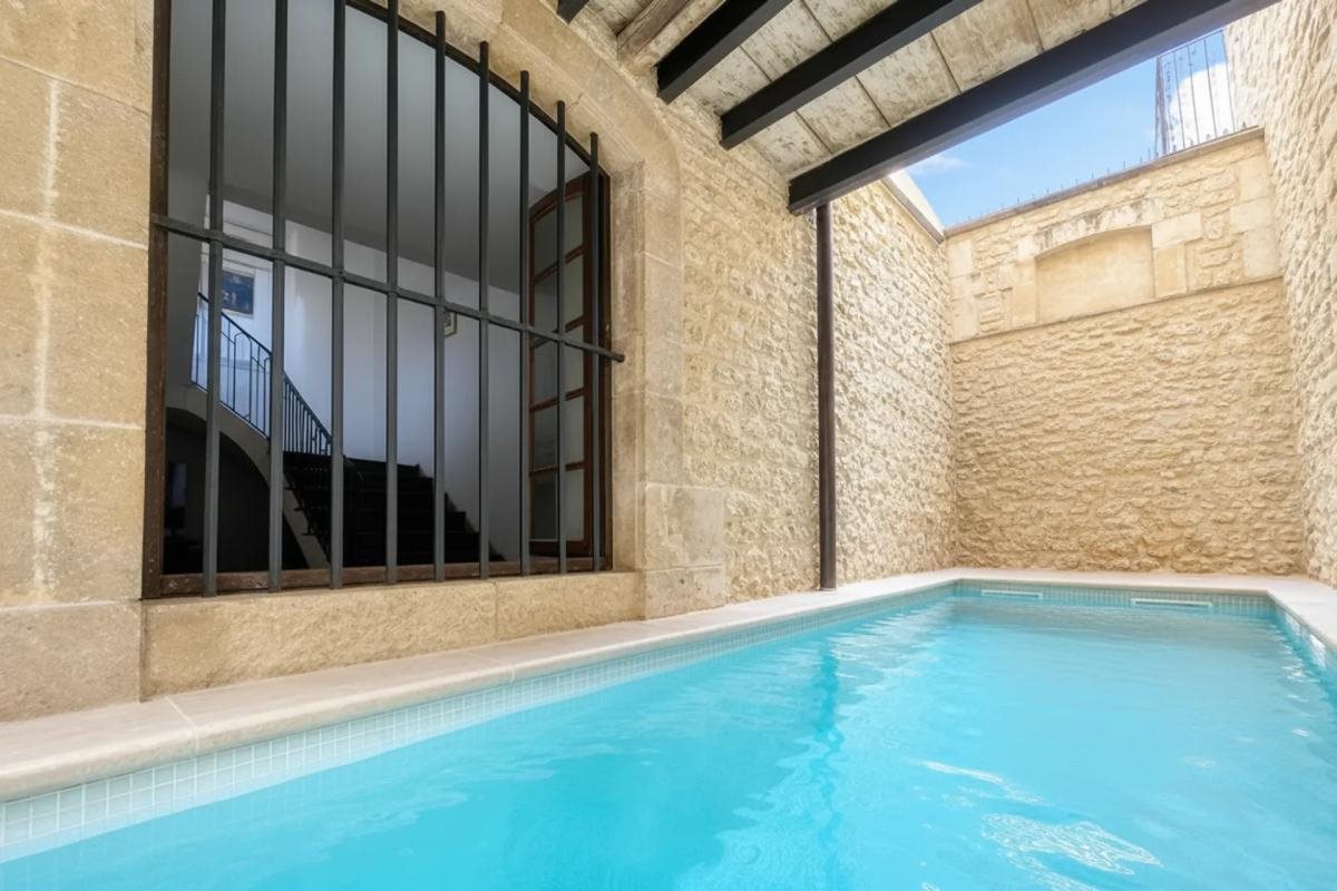 Maison à vendre, 606m², Bourg-Saint-Andéol