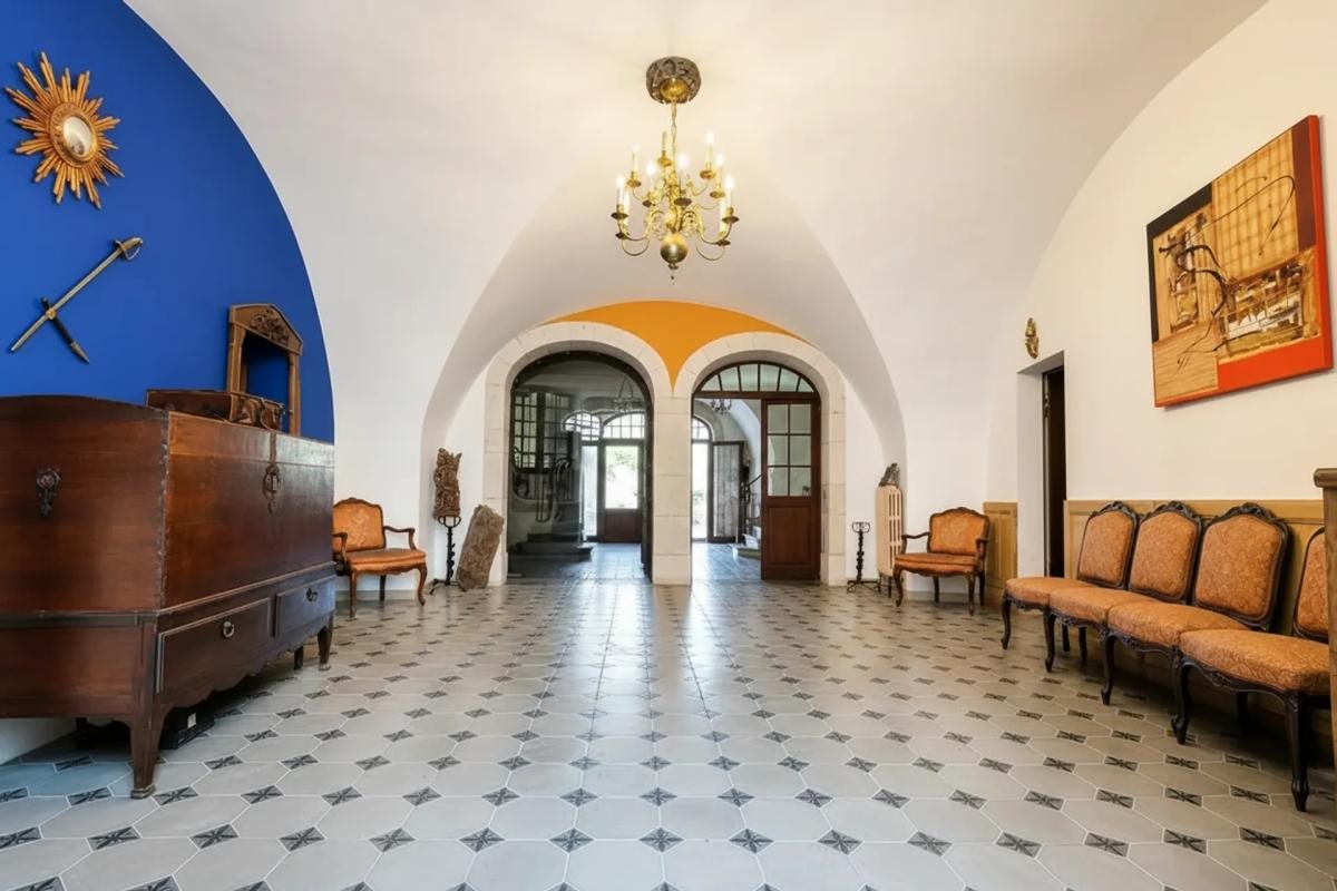 Maison à vendre, 606m², Bourg-Saint-Andéol