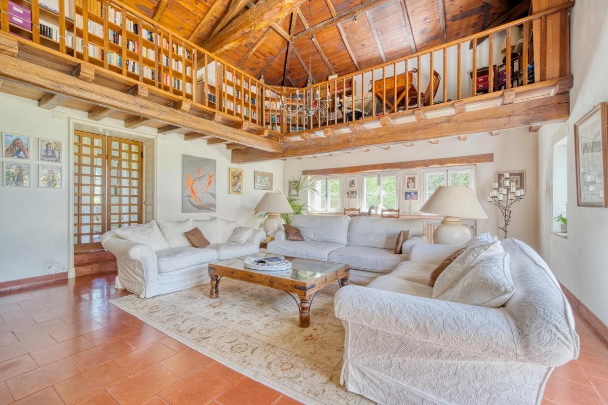 Maison à vendre, 270m², Saint-Laurent-de-Cognac