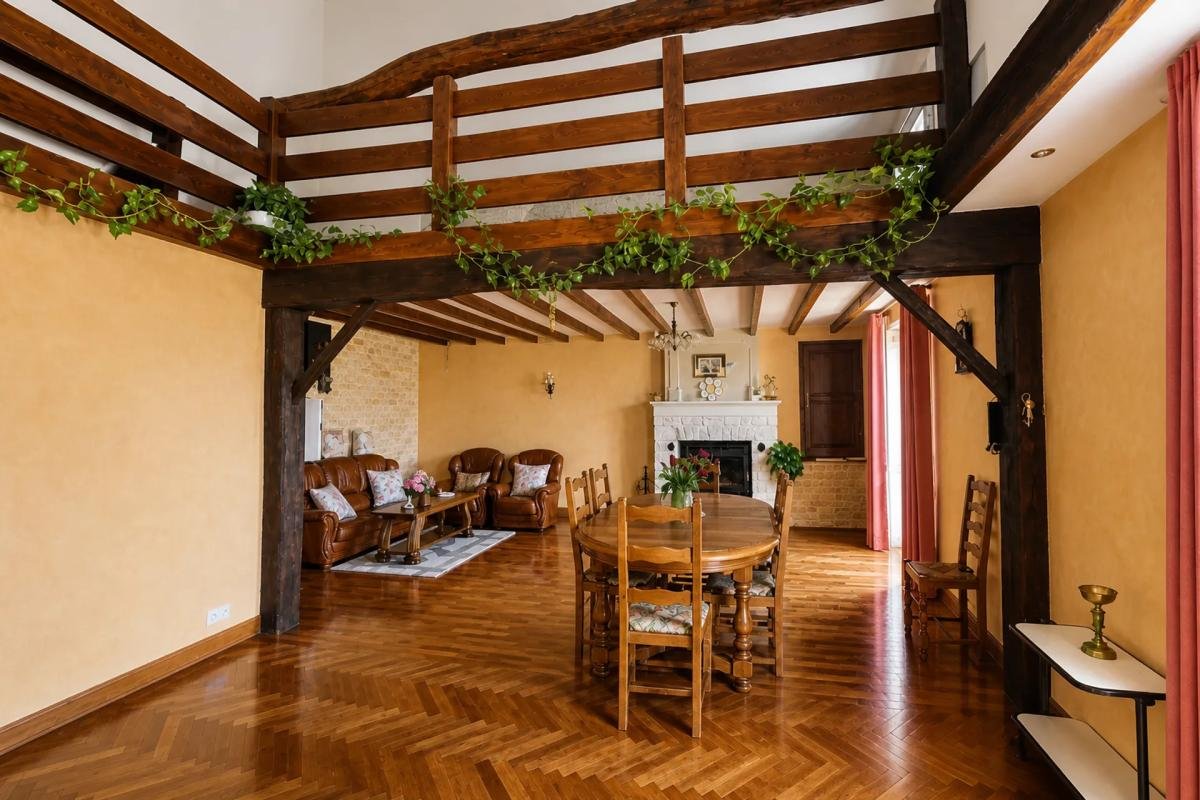 Maison à vendre, 203m², Romazières