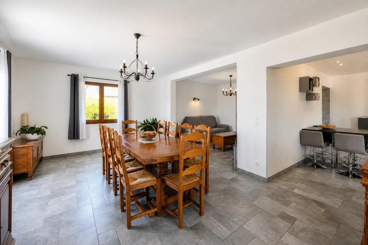 Maison à vendre, 145m², Vinzier