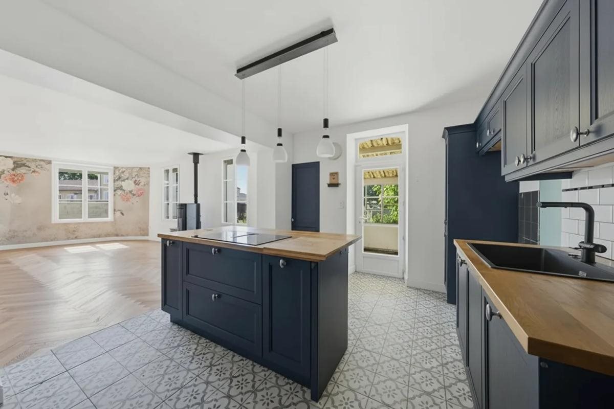 Maison à vendre, 172m², Saint-Yzan-de-Soudiac