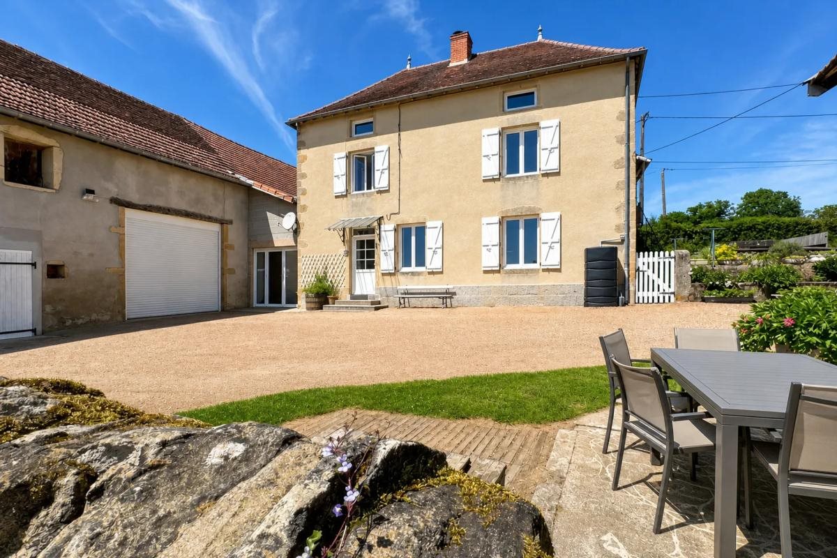 Maison à vendre, 187m², Saint-Laurent-en-Brionnais