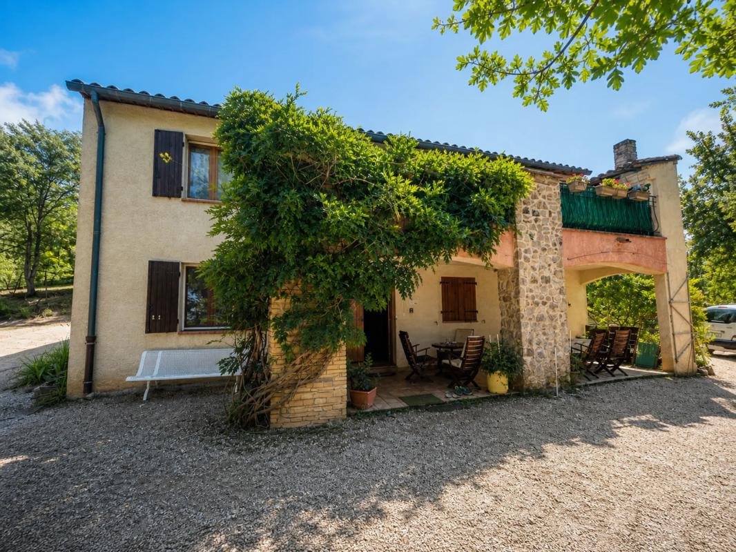 Maison à vendre, 196m², Esparron-de-Verdon