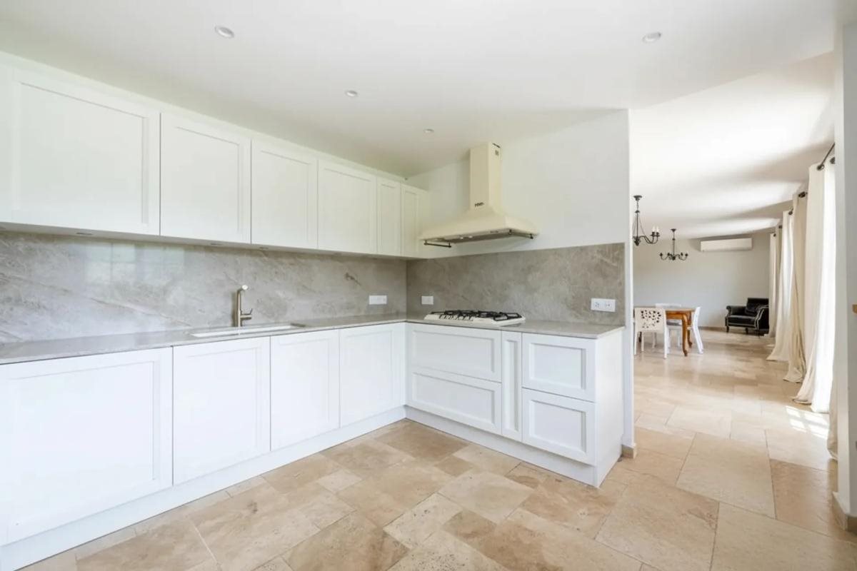 Maison à vendre, 170m², Le Mesnil-Saint-Denis