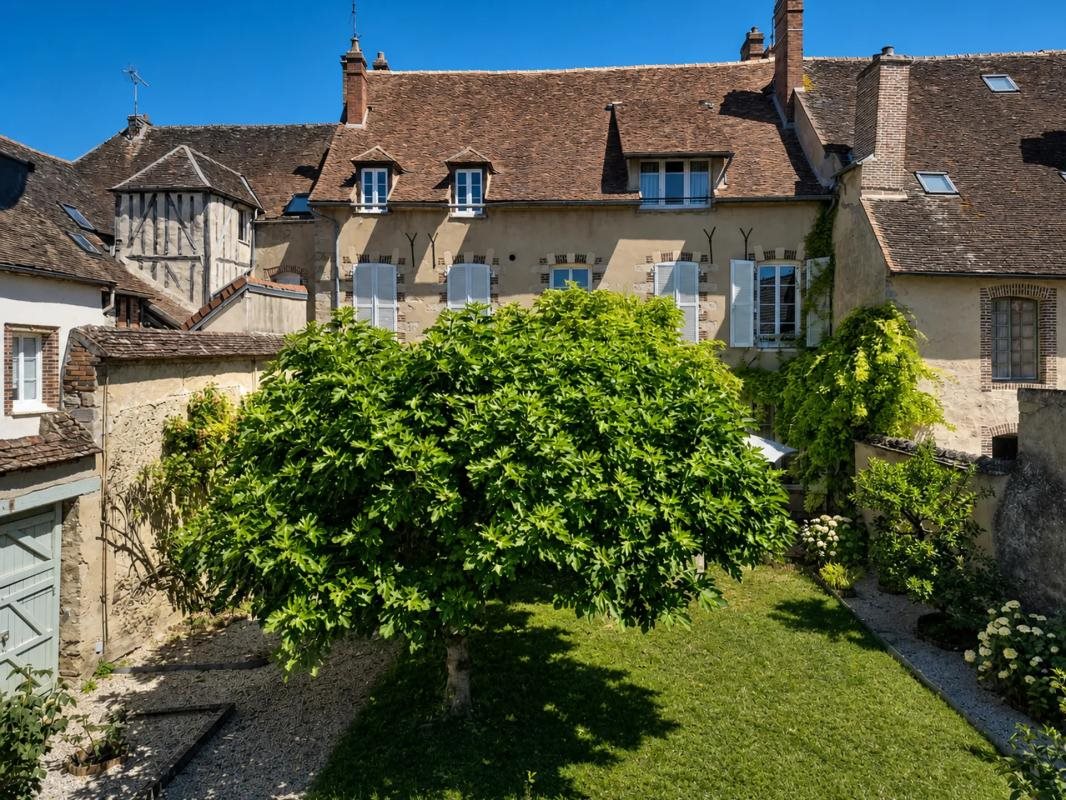 Maison à vendre, 319m², Villeneuve-sur-Yonne