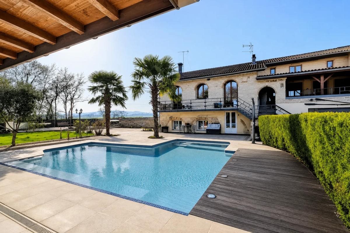 Maison à vendre, 413m², Uchizy