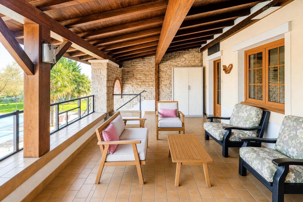 Maison à vendre, 413m², Uchizy