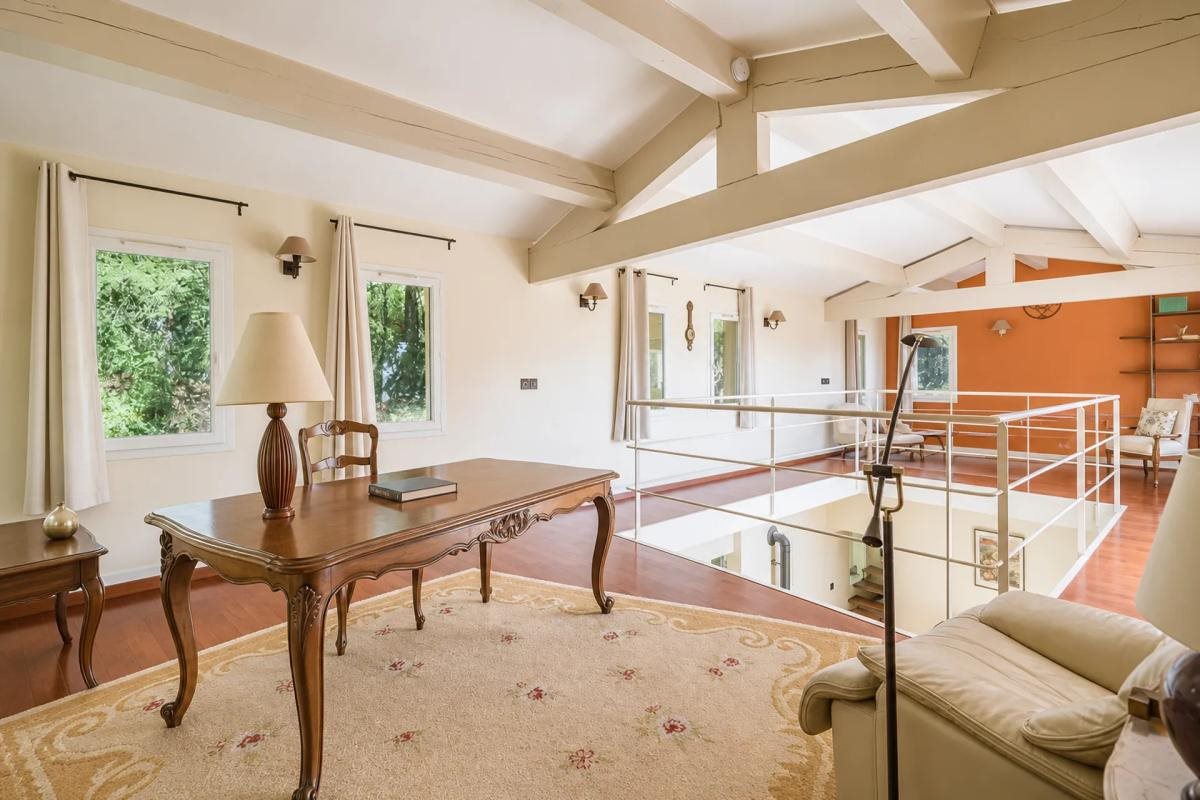 Maison à vendre, 225m², Vailhauquès