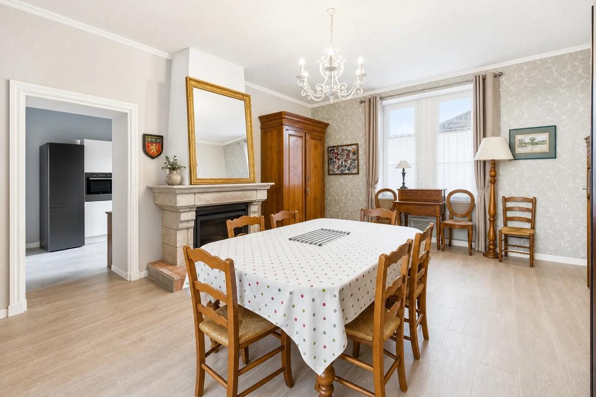 Maison à vendre, 210m², Nalliers