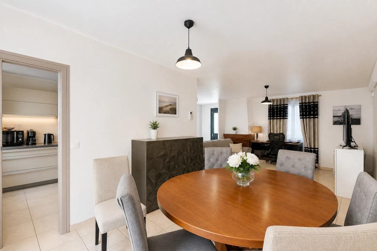 Maison à vendre, 140m², Cannes-Ecluse