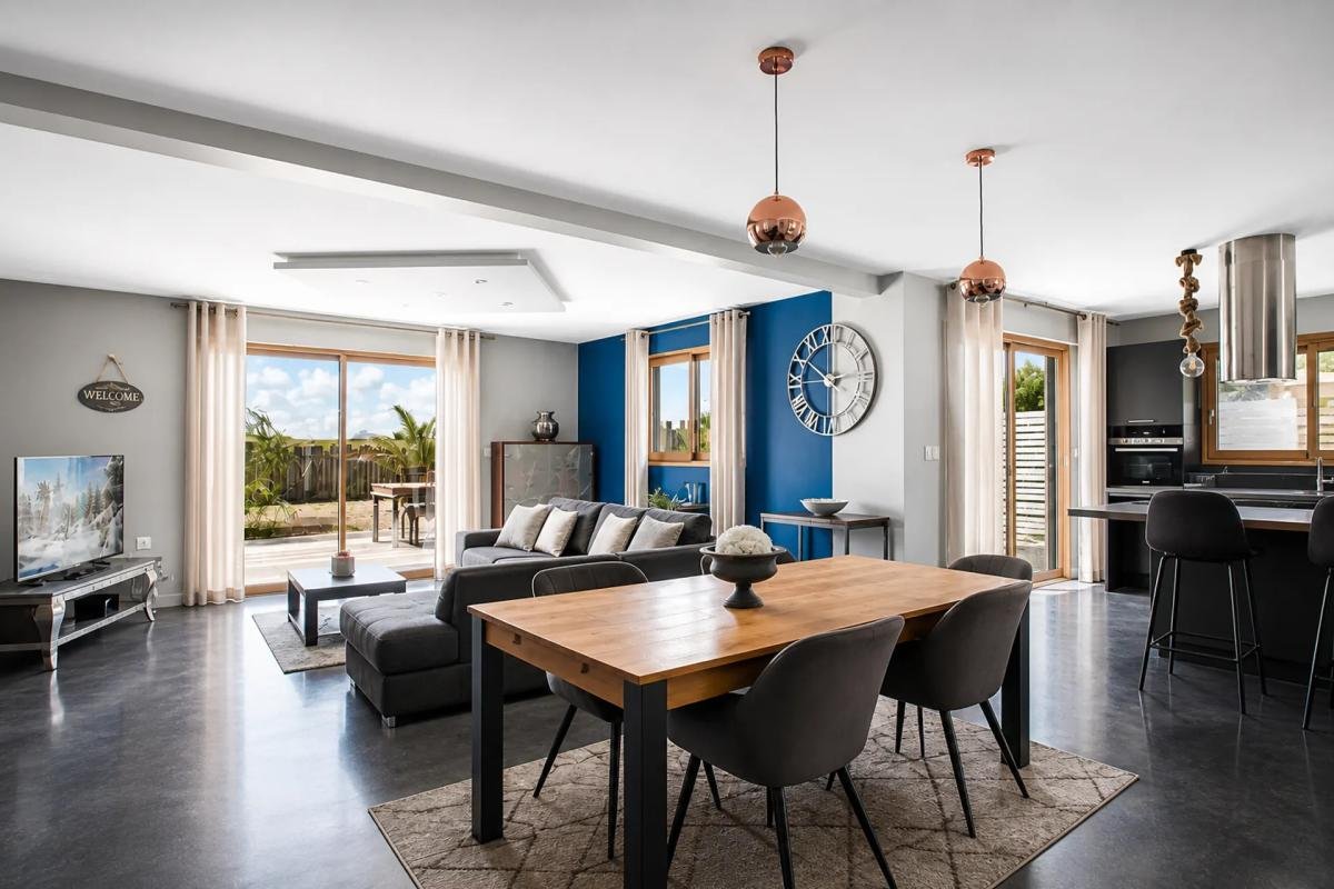 Maison à vendre, 168m², Plounévez-Lochrist