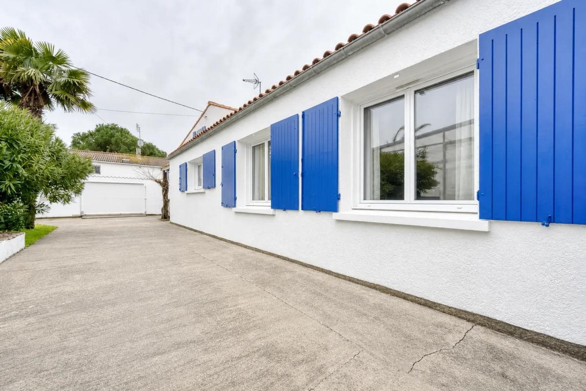 Maison à vendre, 307m², Saint-Just-Luzac