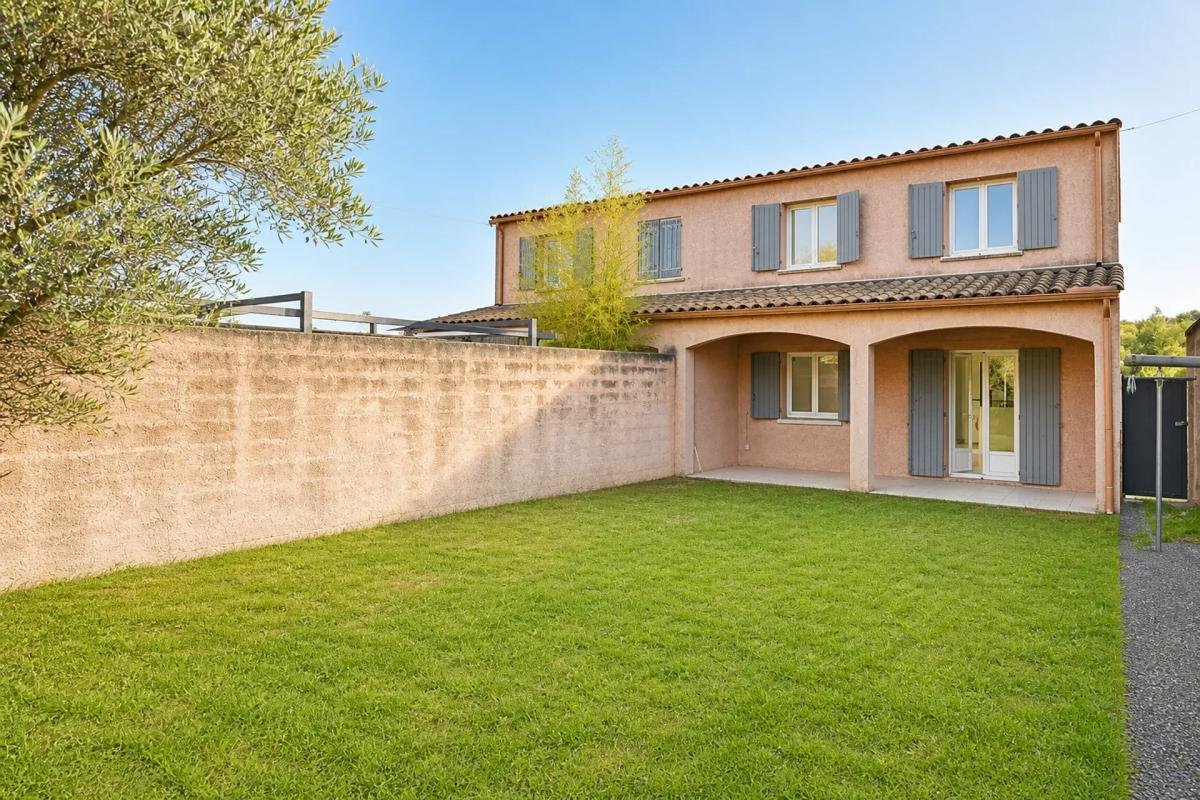 Maison à vendre, 77m², Saint-Julien-les-Rosiers